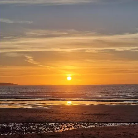 The Blue House - Romantic Mountain * Donegal Town