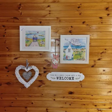 The Blue House - Romantic Mountain * Donegal Town