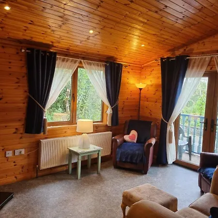 The Blue House - Romantic Mountain Holiday home *