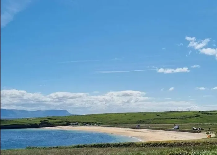 بيت للعطل The Blue House - Romantic Mountain Donegal Town