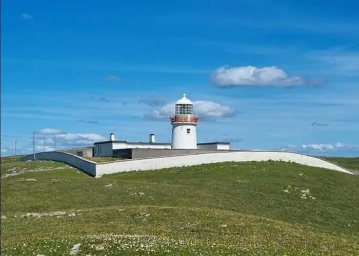 The Blue House - Romantic Mountain Donegal Town