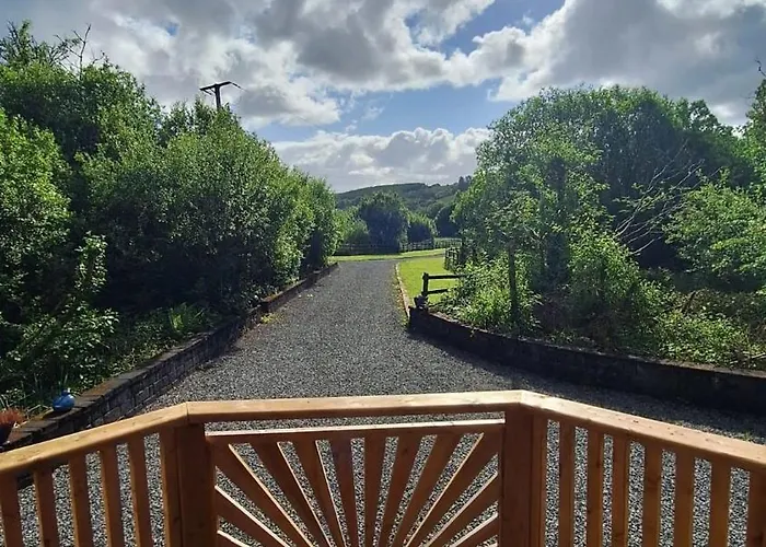 The Blue House - Romantic Mountain Donegal Town